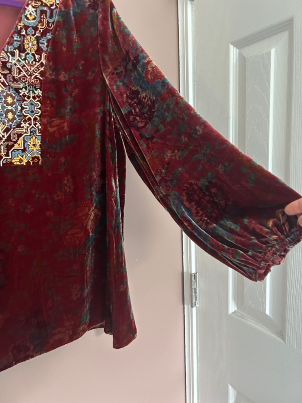 Sundance Red Burgundy Velvet V-Neck Boho Blouse Top Embroidered Size Large - Picture 8 of 11